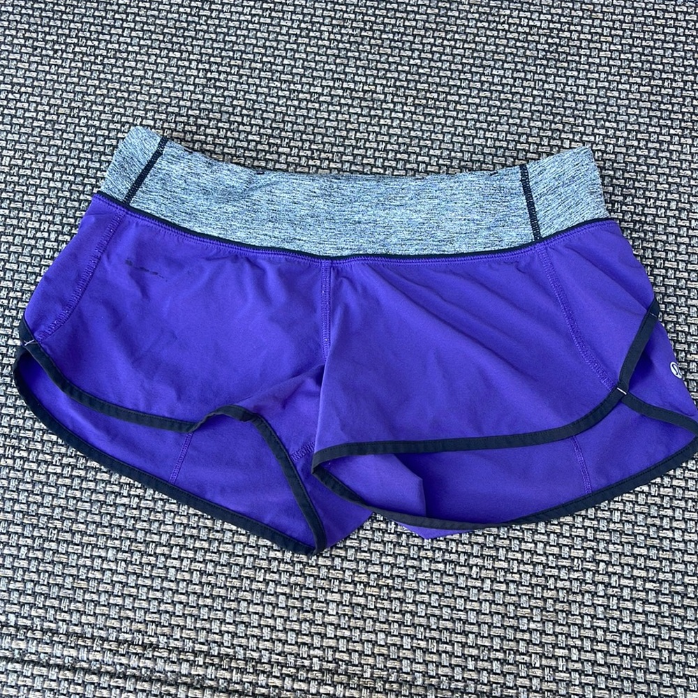 Lululemon Speed Shorts 2.5”, Size 6